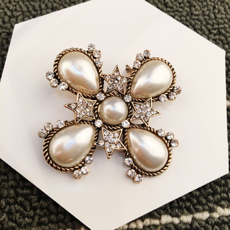 Trâm cài áo hình hoa đính đá và ngọc trai nhân tạo phong cách retro
