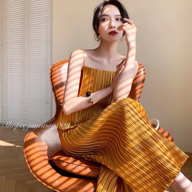 JANE Đầm suông xếp li dáng dài đi biển cực sang  J0314
