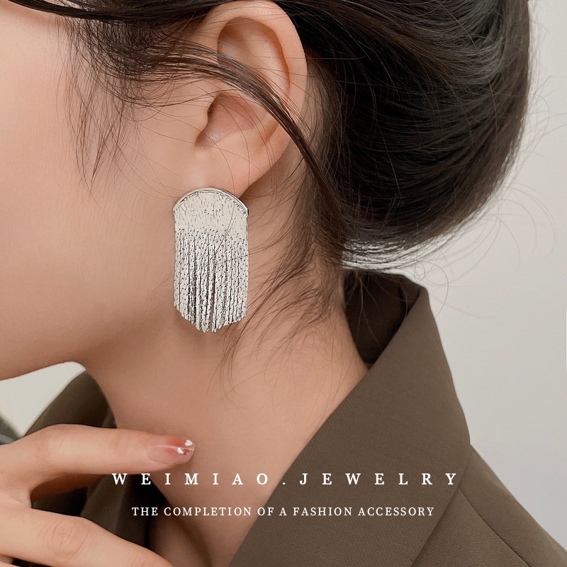 Khuyên Tai Kim Loại Thời Trang Cho Nữ