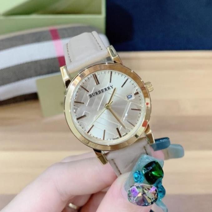 Đồng hồ nữ Burberry dây da cao cấp, tỉnh xảo từng đường nét