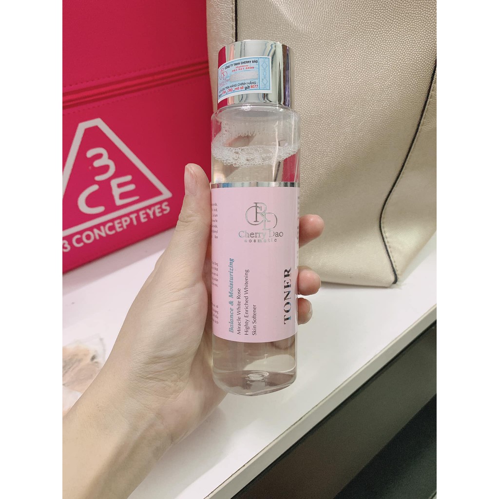 Toner căng bóng dưỡng ẩm làm trắng da - nước hoa hồng cân bằng ẩm se khít lỗ chân lông - CRD 150ml