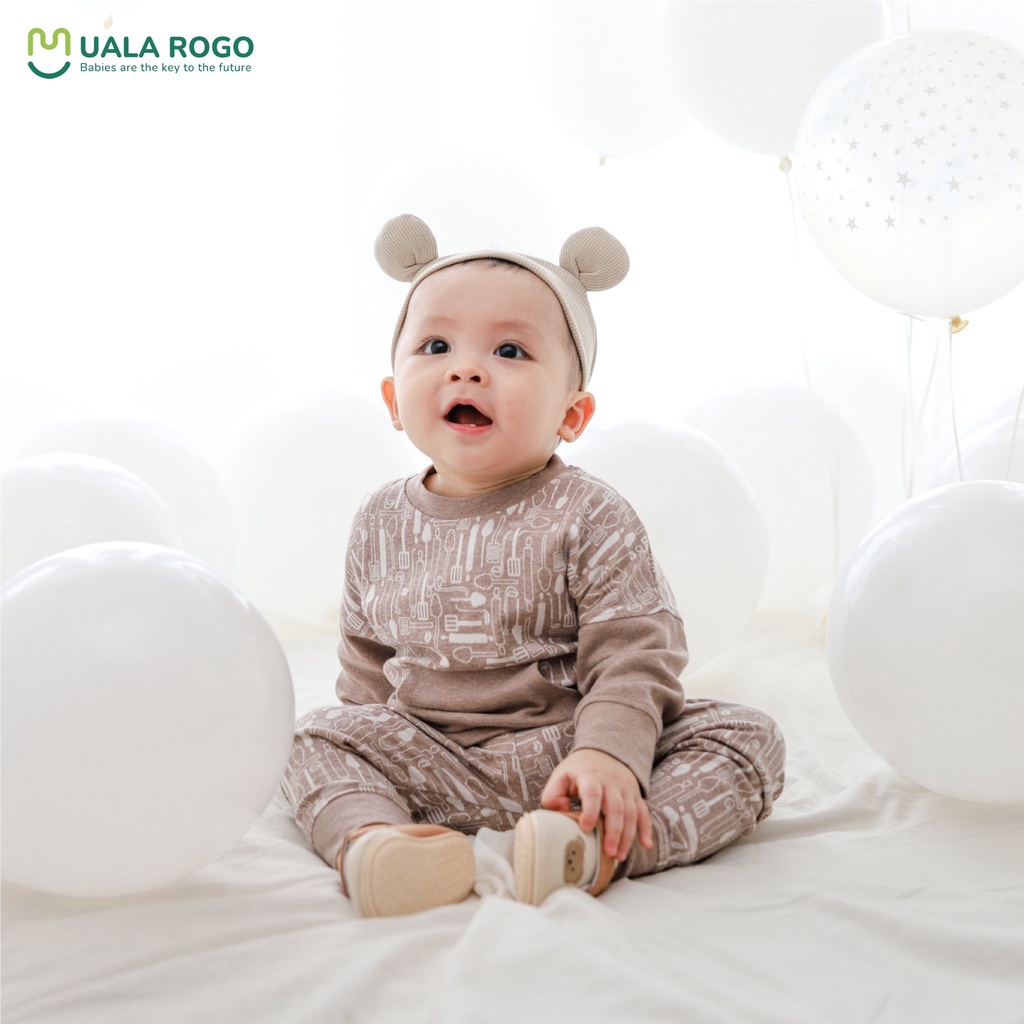 Bộ QA nỉ Thu Đông họa tiết cho bé Ualarogo 6 tháng - 4 tuổi cotton dài tay cổ tròn cúc cài vai 3983