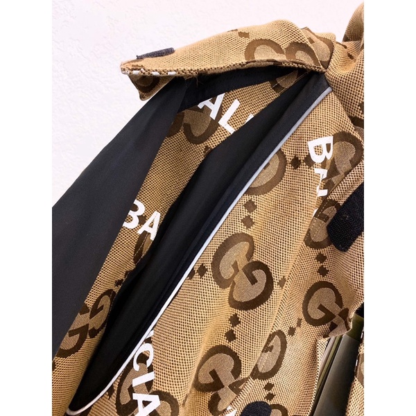 Áo khoác nữ có mũ thương hiệu Balenciaga x Gucci GC cao cấp