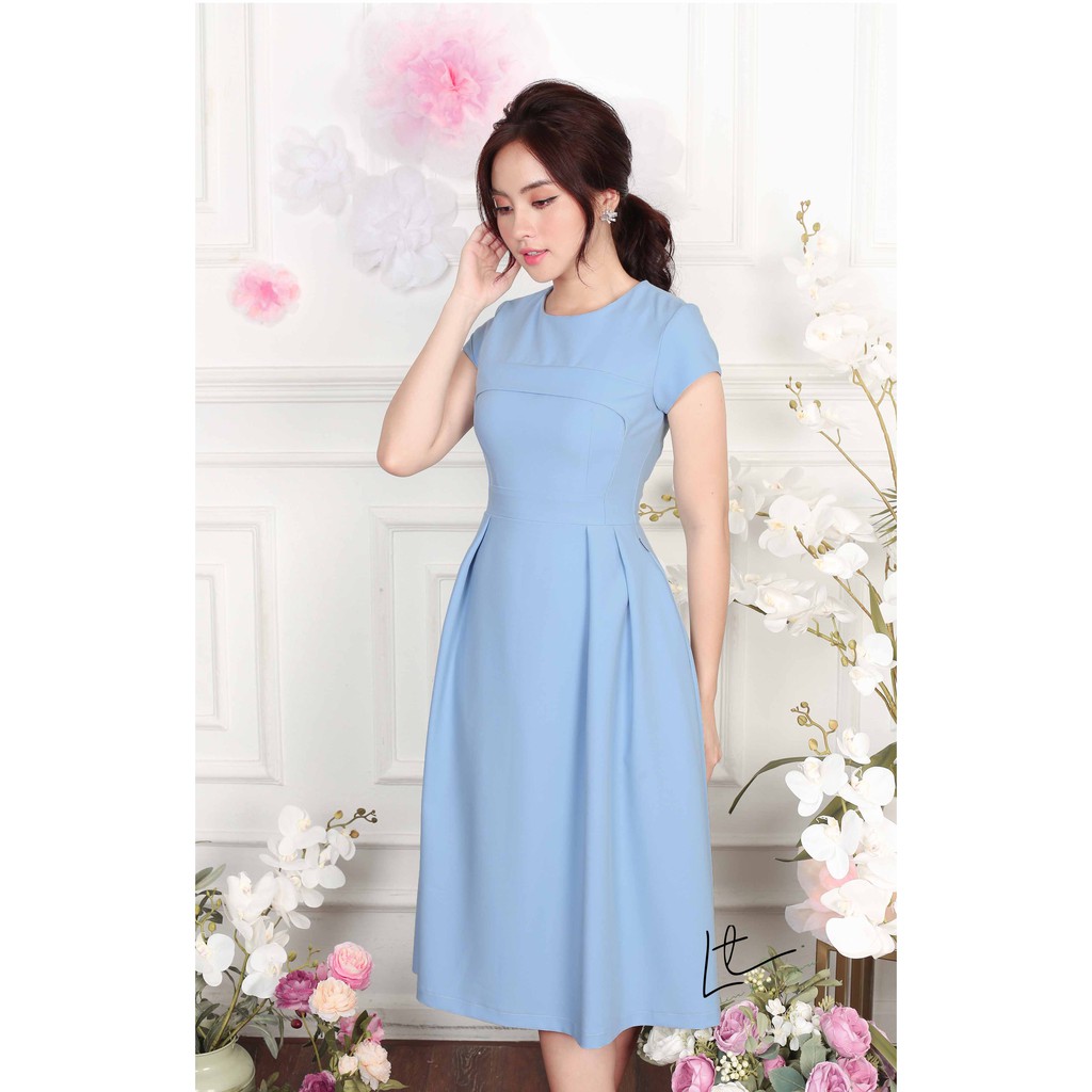 VÁY XÒE CÚP NGỰC XẾP LY CÂN XỨNG | BigBuy360 - bigbuy360.vn