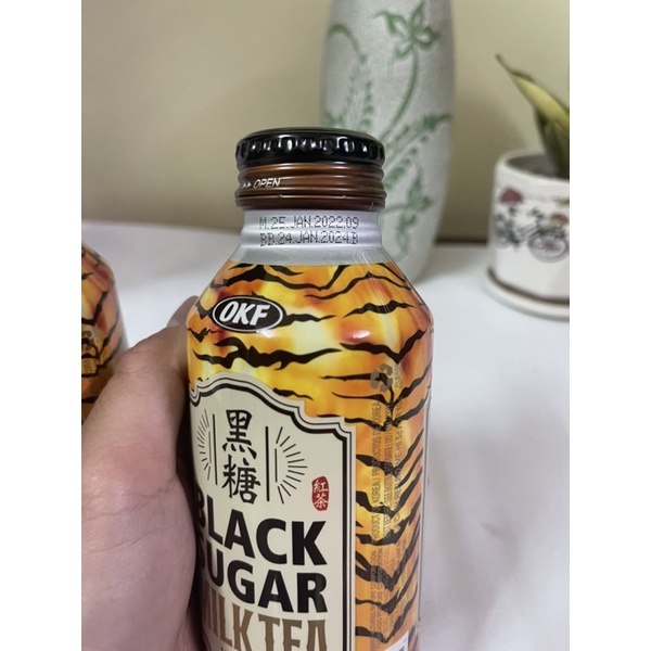 Trà sữa đường đen OKF Hàn Quốc chai 390ml