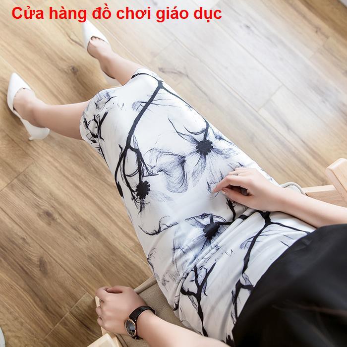 SHOP XINH Phiên bản Hàn Quốc cạp cao 2021 thon gọn in tính khí dài giữa lưng OL qua đầu gối túi hông váy nửa bước Ladies