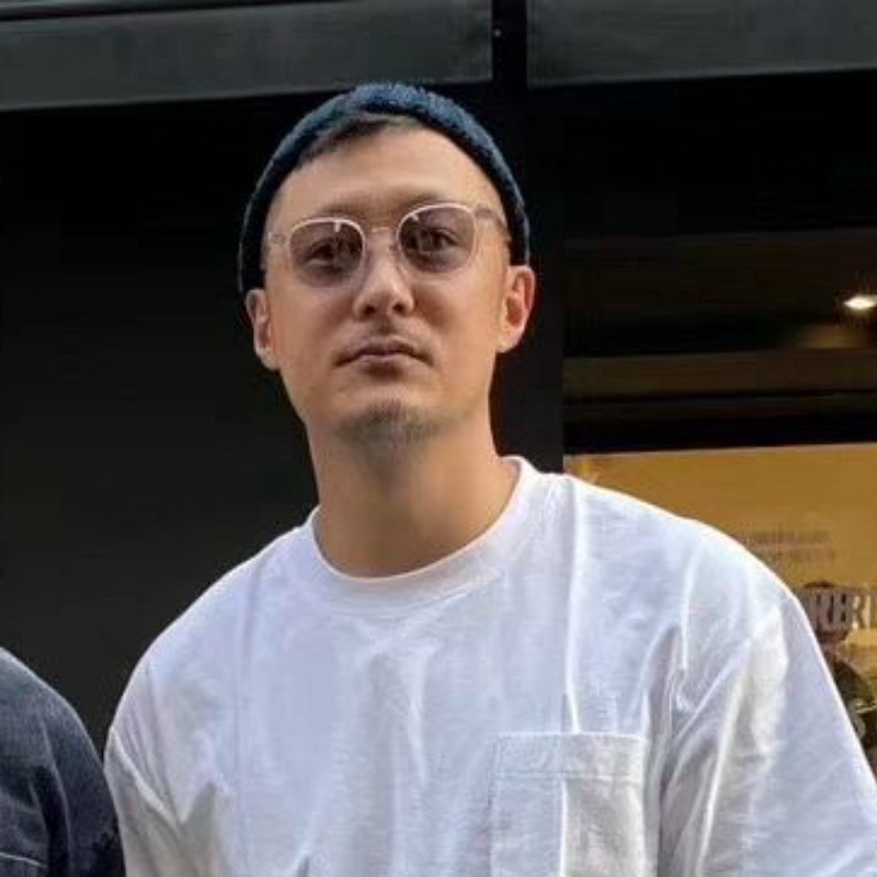 Kính mát chống tia xanh bản lề kim loại thời trang 2020