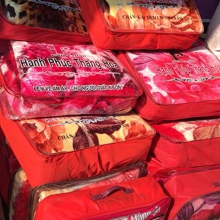 Chăn tuyết nhung đủ size từ 2 đến 5kg