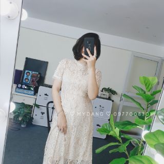 Váy ren dài tay ngắn