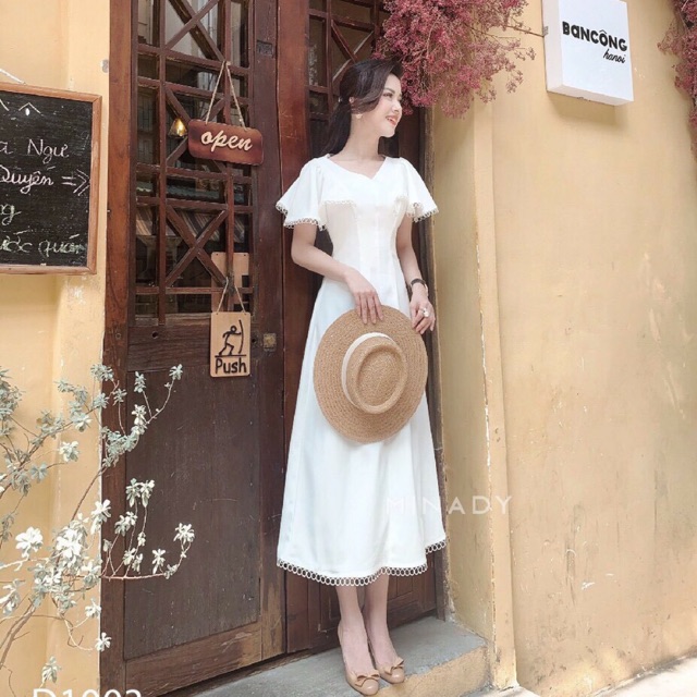 ĐẦM MAXI CHÍT EO TAY CÁNH TIÊN PHỐI REN