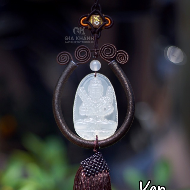 Khánh treo xe cầu bình an cho tuổi Sửu và tuổi Dần
