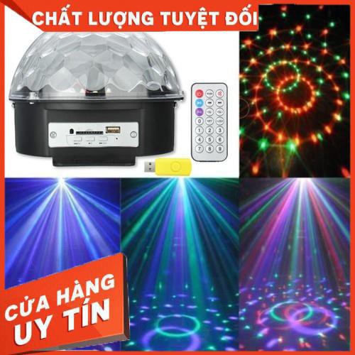 ĐÈN XOAY VŨ TRƯỜNG 7 MÀU CÓ PHÁT NHẠC USB