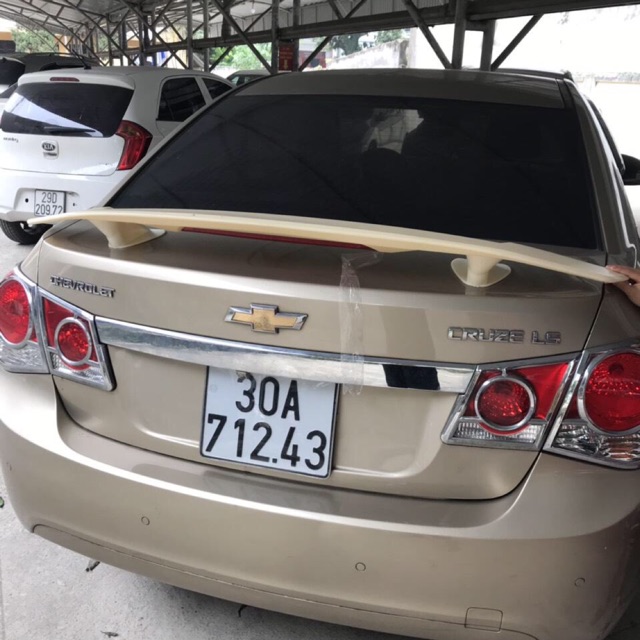 Đuôi gio thể thao theo xe cruze