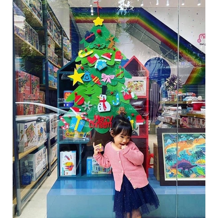 Cây Thông Noel Vải Nỉ Vừa Sạch Vừa Bền Cho Giáng Sinh Ý Nghĩa