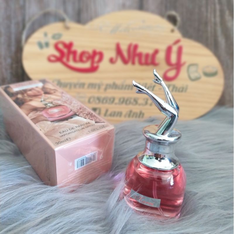 Nước hoa chân dài Karri Yanto Collection