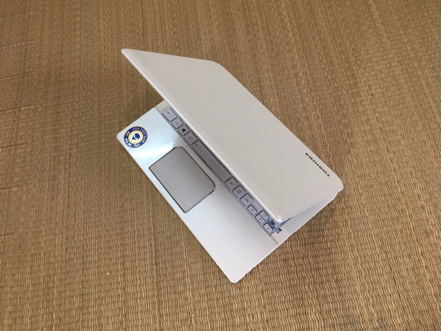 Lsptop UFO Toshiba L40 i3 trắng tinh khôi đẹp thời trang văn phòng | BigBuy360 - bigbuy360.vn