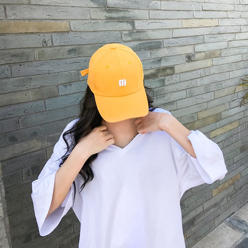 Mũ nón lưỡi trai thêu chữ M phong cách Unisex Hàn Quốc