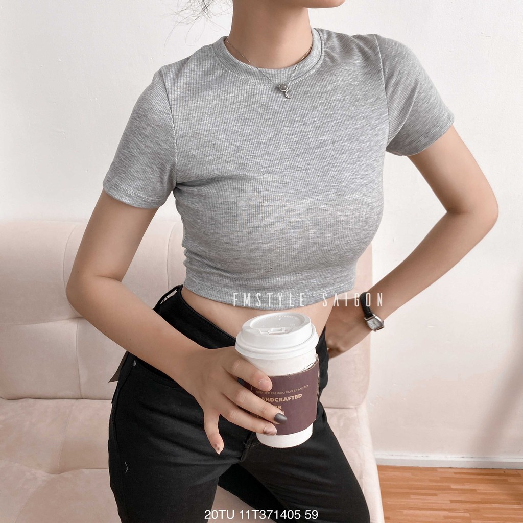 [Mã WASKT410K giảm 10K đơn 50K] Áo thun gân tay ngắn trơn croptop Ulzzang nữ Fmstyle Saigon 20TU11T371405