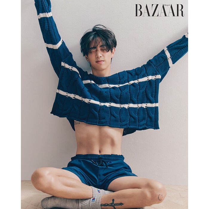 Áo thun Bazaar Hàn Quốc GOT7 2022.5  - Major article: Rosé