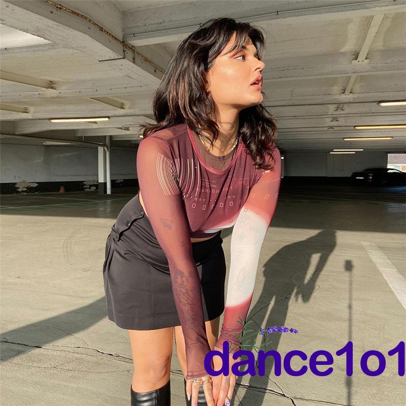 Áo croptop tay dài cổ tròn dáng ôm in họa tiết thời trang cho nữ