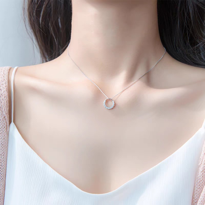 Dây chuyền bạc nữ DaLiA Jewelry hình vòng tròn hoa, nạm đá tinh tế, có lẻ mặt rời