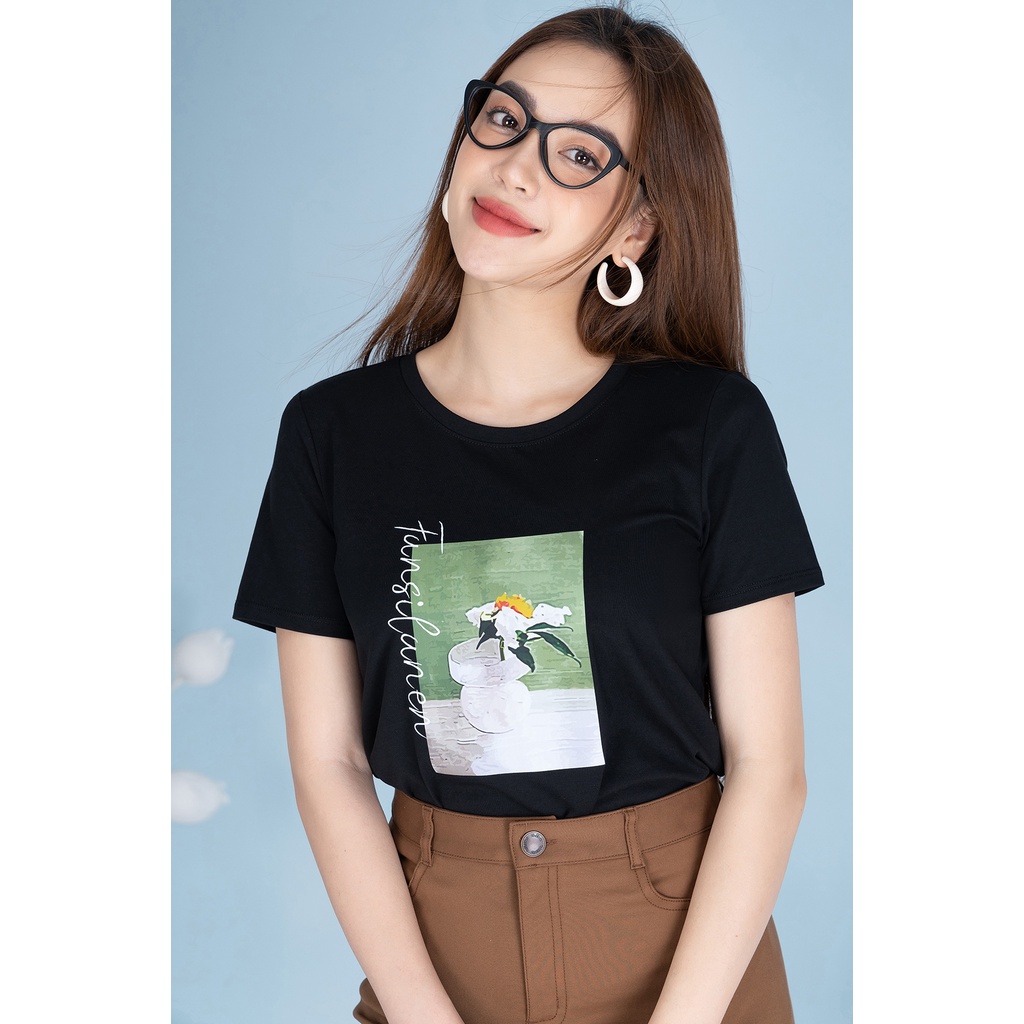 Áo phông in hình lọ hoa chất liệu Cotton Compact form vừa LOZA PT302023