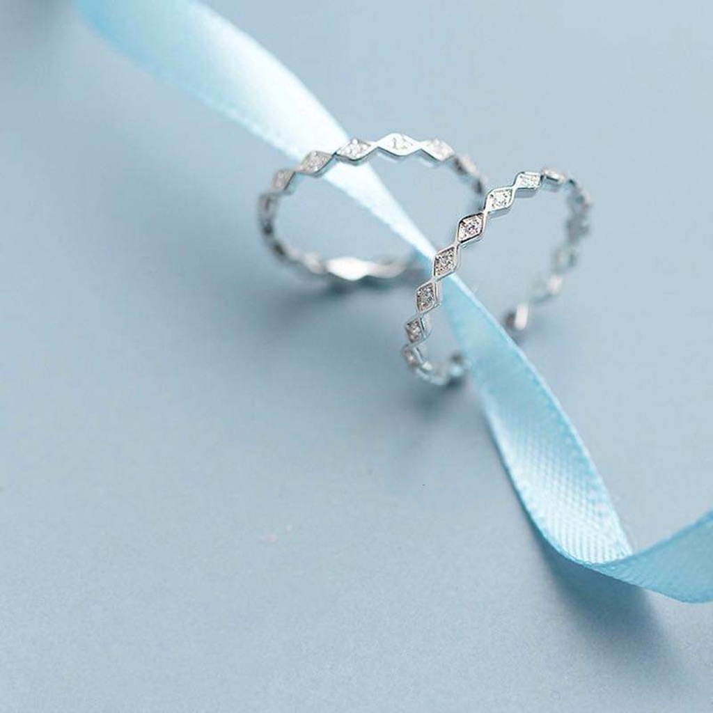 Nhẫn bạc nhẫn zic zac đính đá trắng free size Van Jewelry V10719