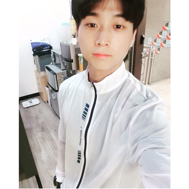 Áo khoác Golf UV ice .