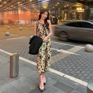 Đầm Sườn Xám Cách Tân Thiết Kế Xẻ Tà Quyến Rũ Cho Nữ Váy