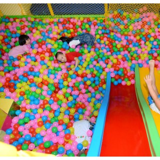 Túi 100 bóng nhựa nhiều màu 5cm - hàng VN dùng cho nhà banh
