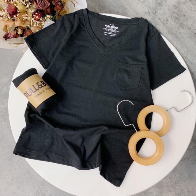 Áo thun giấy form rộng cổ tim túi #pull&Bear tay ngắn | BigBuy360 - bigbuy360.vn