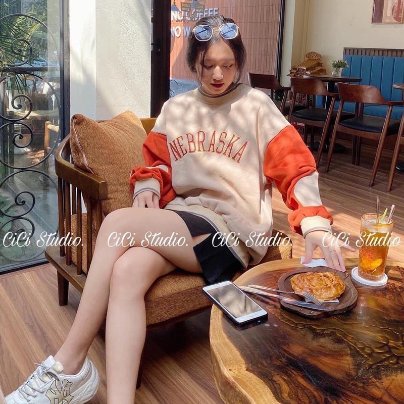 Áo sweater phối màu &quot; NEBRASKA “