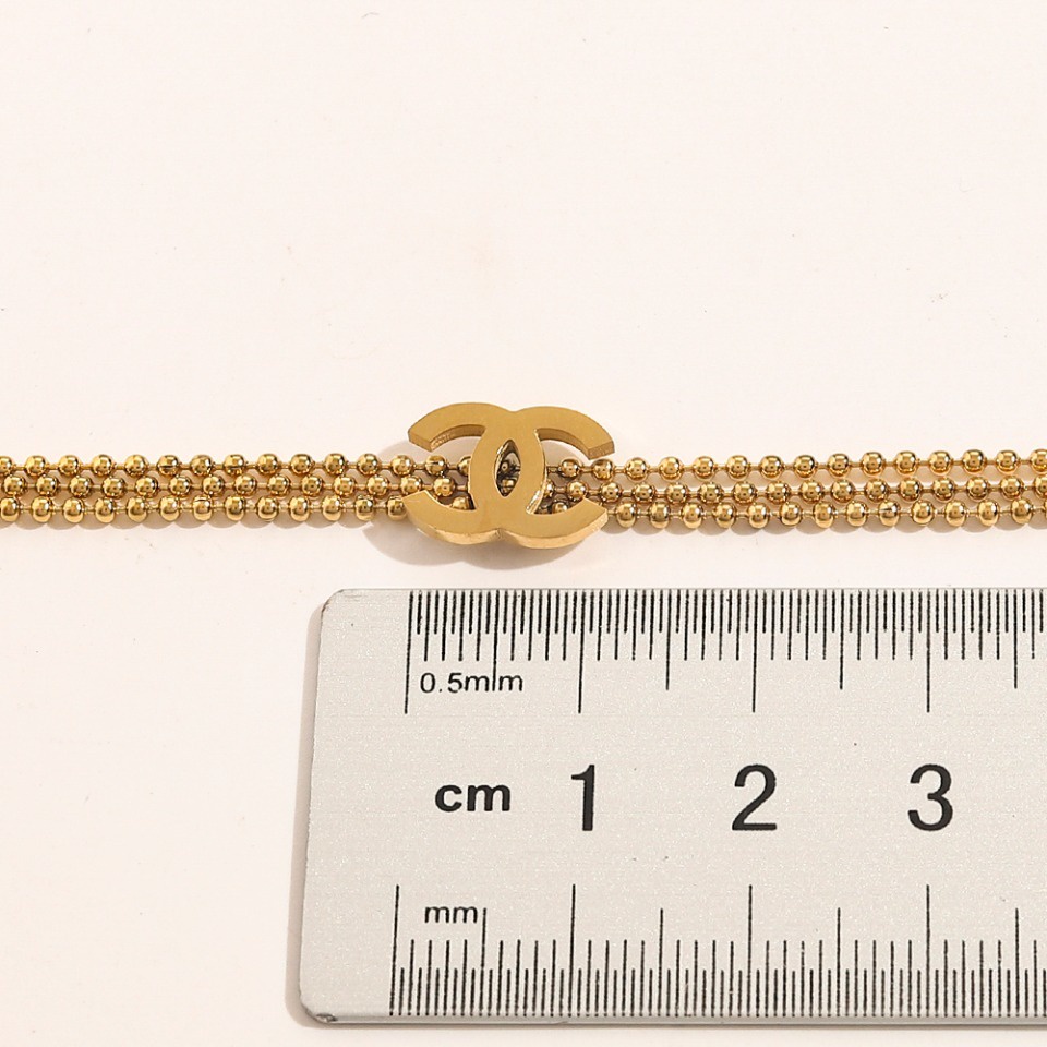 Vòng Tay Bằng Thép Titan Hai Lớp Rỗng Tinh Tế In Logo Chữ CC