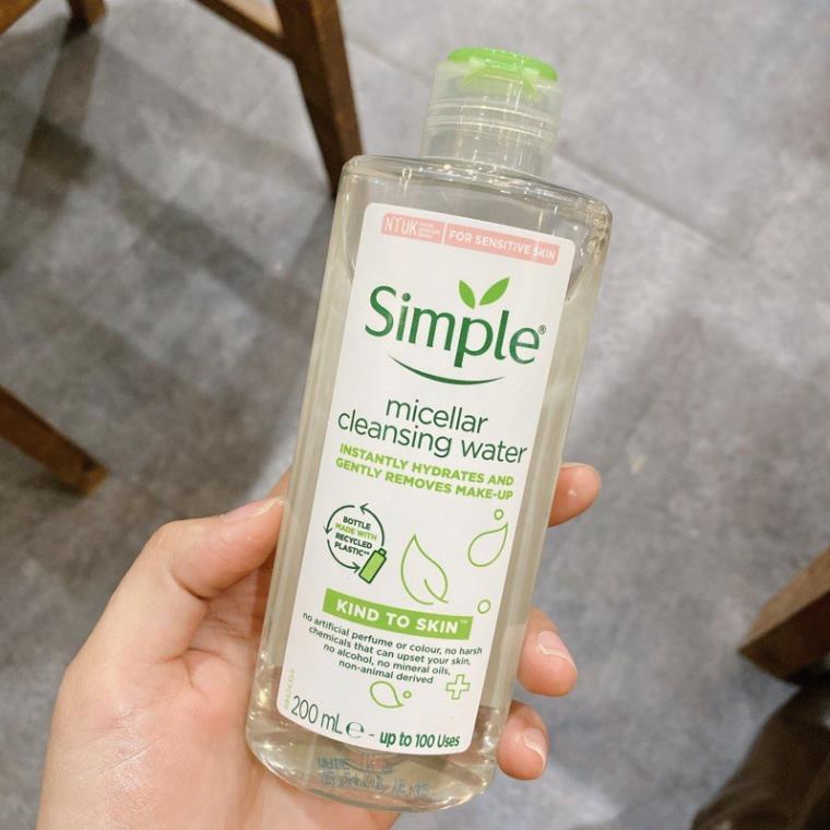 Nước tẩy trang Simple Micellar  làm sạch da, không chứa cồn, không gây khô rát 200ml