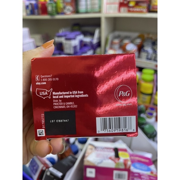 Kem ban đêm Olay Regenerist Retinol 24 Peptide cải thiện da