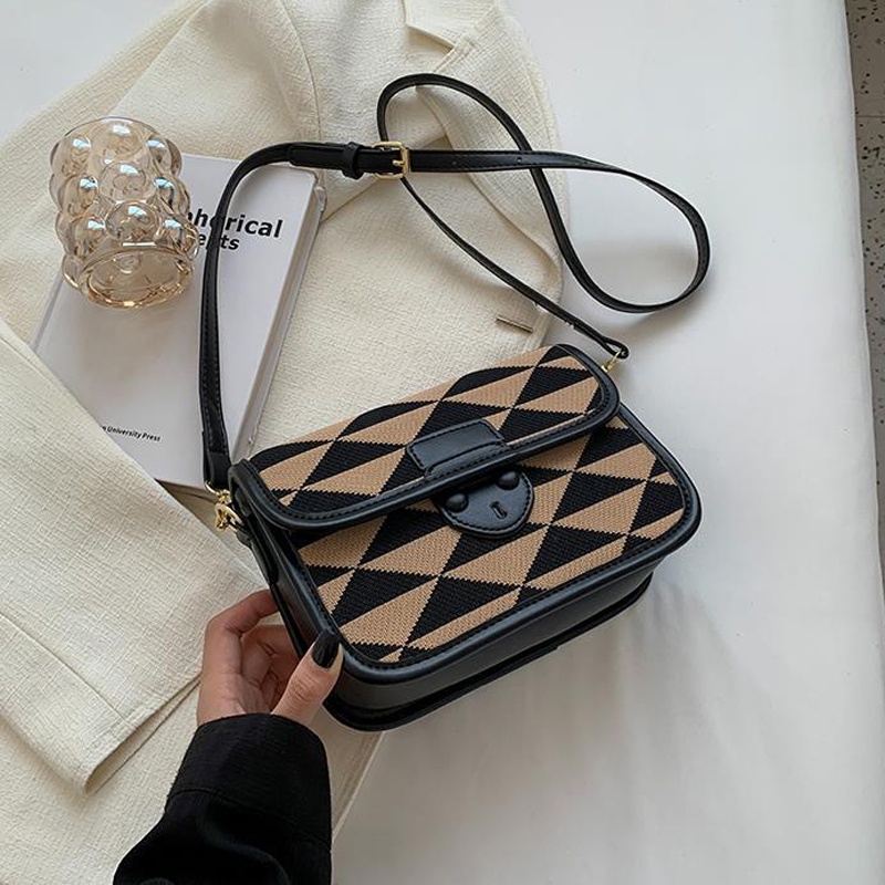 Ielgy Túi Đeo Chéo Hình Vuông Nhỏ Siêu Nóng Bỏng niche Dễ Phối Đồ Cho Nữ