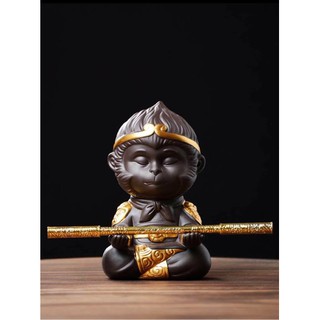 Tượng Tôn Ngộ Không kèm gậy như ý