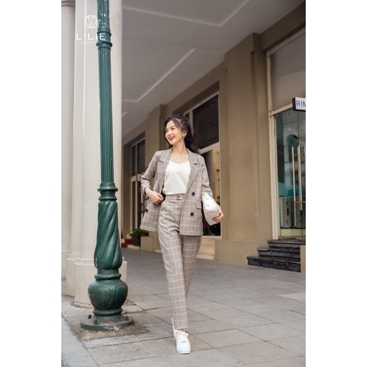 Set Blazer 4 cúc xám kẻ hồng và quần âu