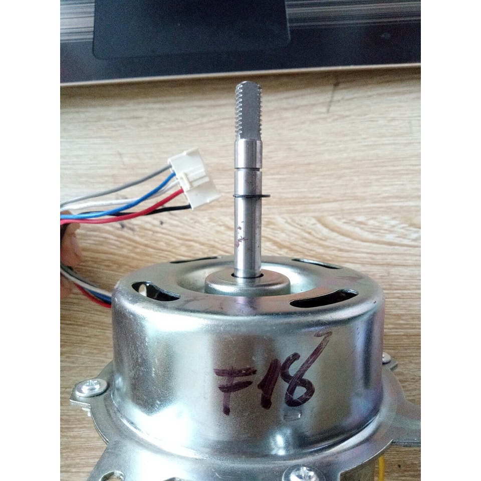 Động cơ quạt điều hòa Kangaroo KG50F18