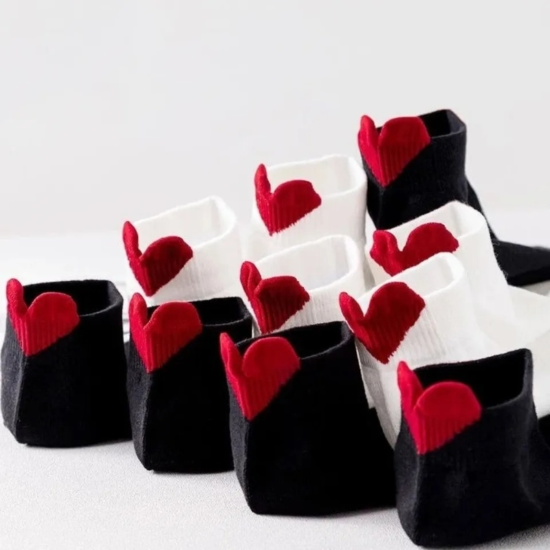 1 Đôi Tất Cotton Trắng In Hình Trái Tim Dễ Thương Cho Nữ