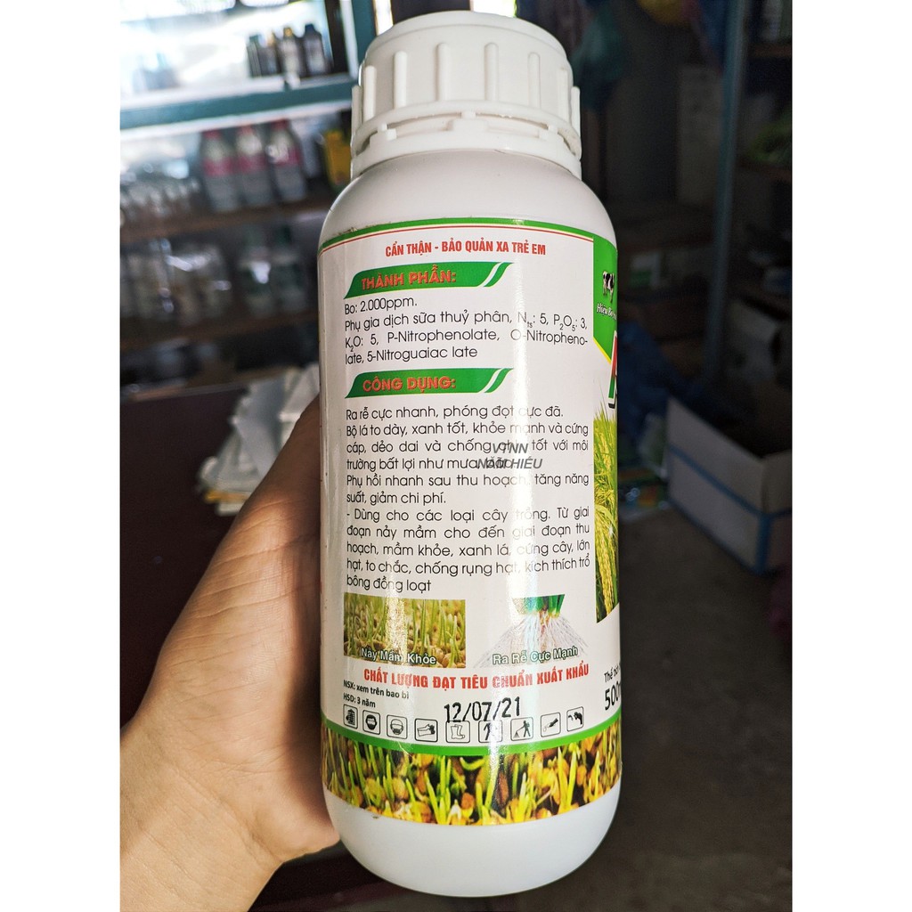 Phân bón lá ATONIC - Chai 500ml - Phóng đọt, Xanh lá, Dày lá, To lá, Mập cọng, To bụi