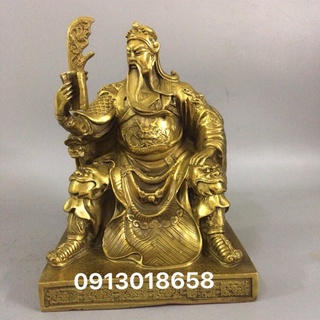 Tượng Quan Công đọc sách bằng đồng