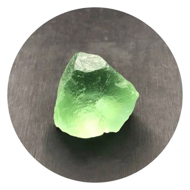 Đá Fluorite Chống Bức Xạ Độc Đáo