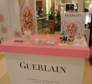 Phấn phủ ngọc trai Guerlain Meteorites