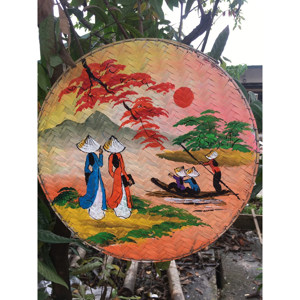 Mẹt tre vẽ cô gái áo dài
