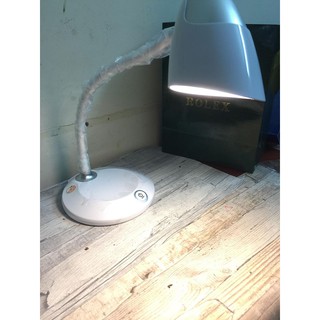 Đèn để bàn Cảm ứng chống cận thị dạng chụp