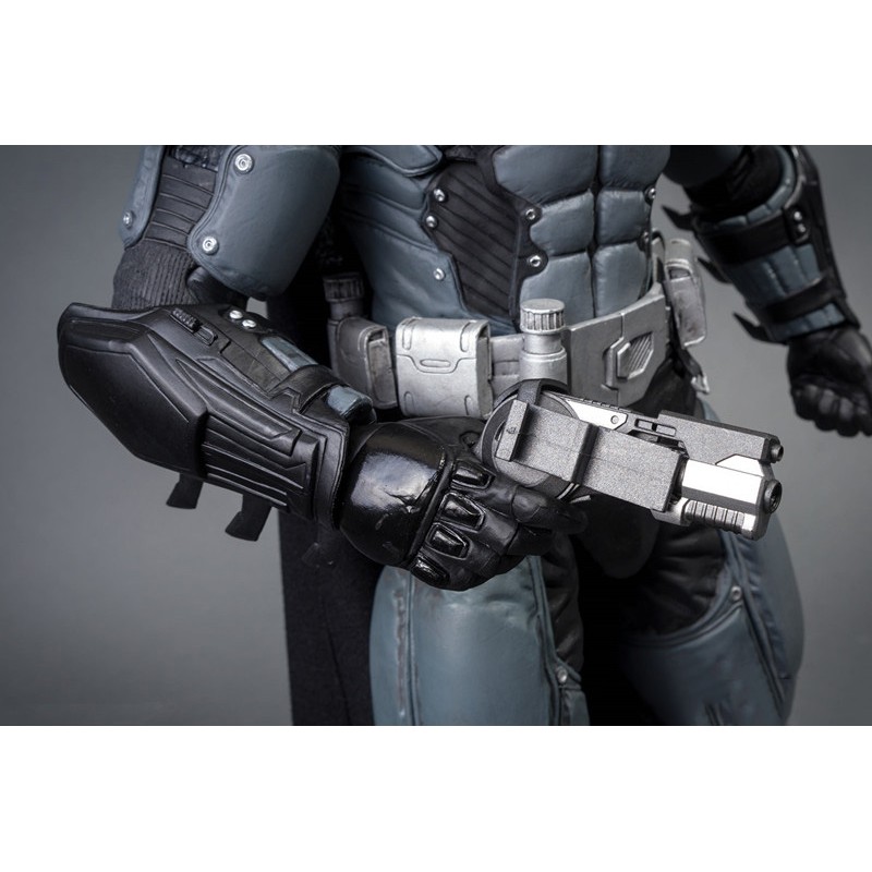 Mô Hình Batman Arkham Knight DC NECA Cao 48 CM