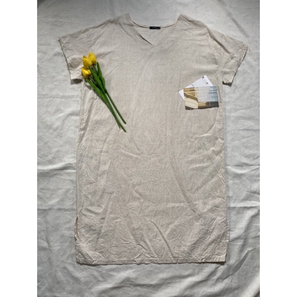 Đầm be linen form rộng