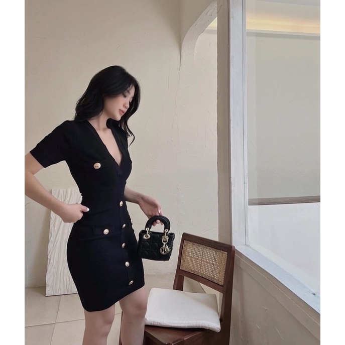 Đầm Body Dệt Kim Tay Ngắn Cổ Chữ V , đầm dáng ôm phối khuy đồng sexy