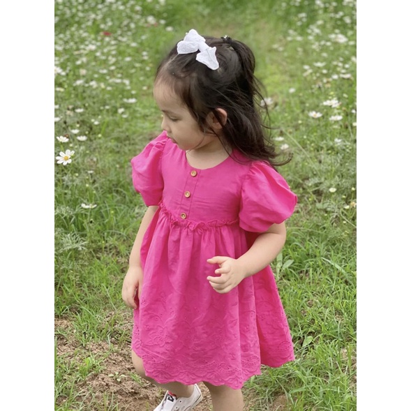 Váy Lennco hồng cánh sen tay bồng chân ren cho bé gái